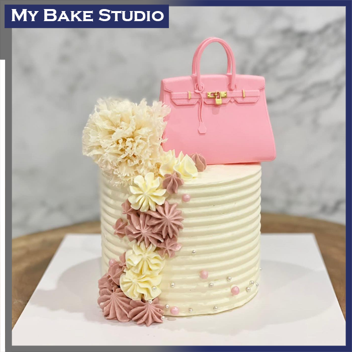 Sugar Cloud Cakes - Cake Designer, Nantwich, Crewe, Cheshire | A Radley Bag  Themed 50th Birthday Cake, Wistaston