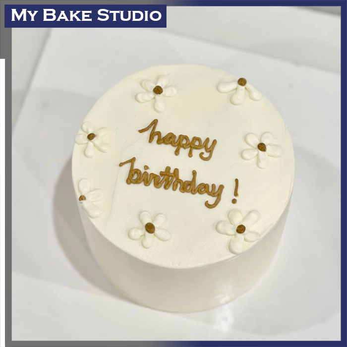 4'' White Flower Cake