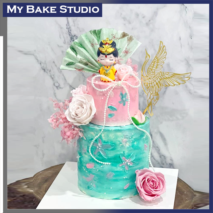 Empress Courtyard cake