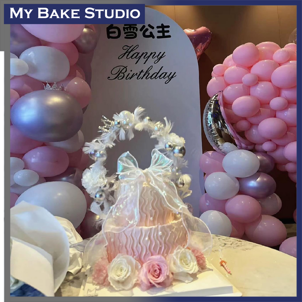 Diva Rose Arch Cake