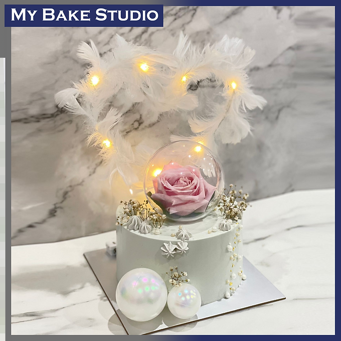 Love Feather Rose Cake